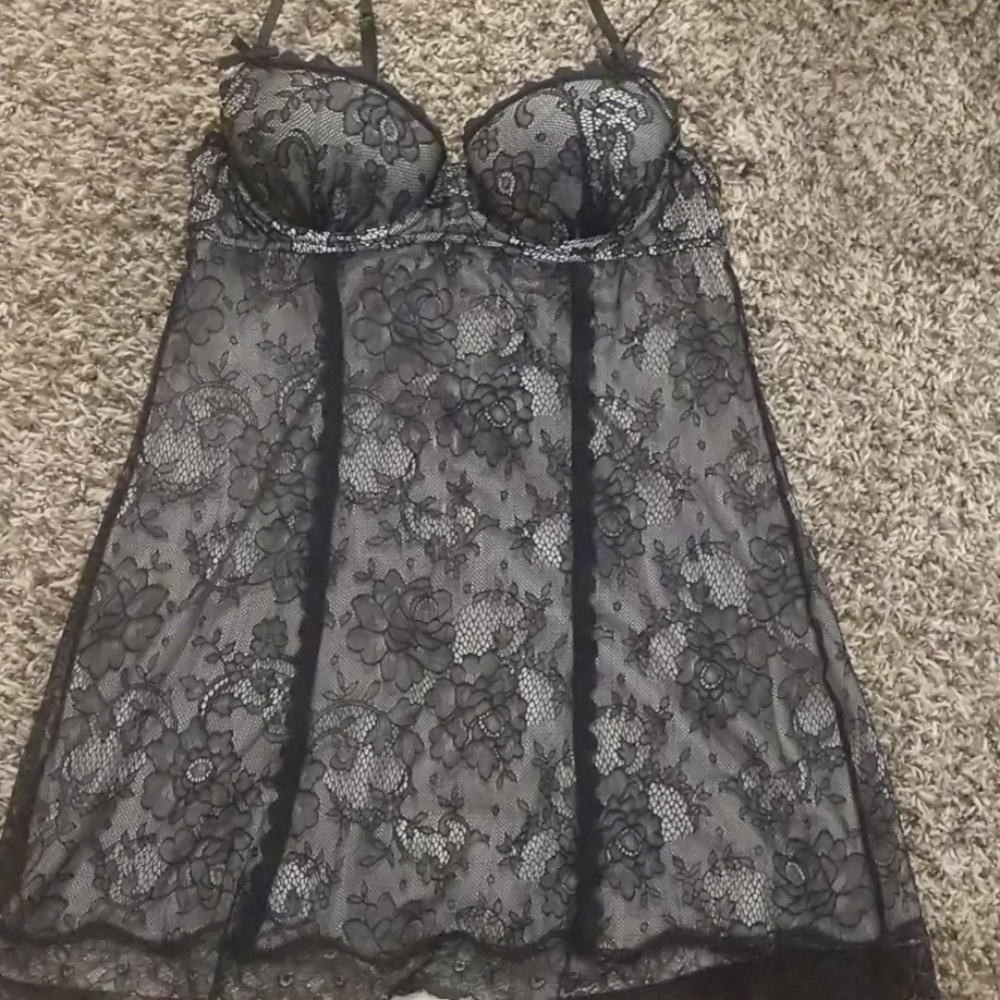 VS lace lingerie